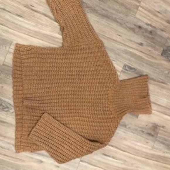 Zara Funnel-Neck Acrylic Warm Rust-Colored Sweater - Picture 3 of 4